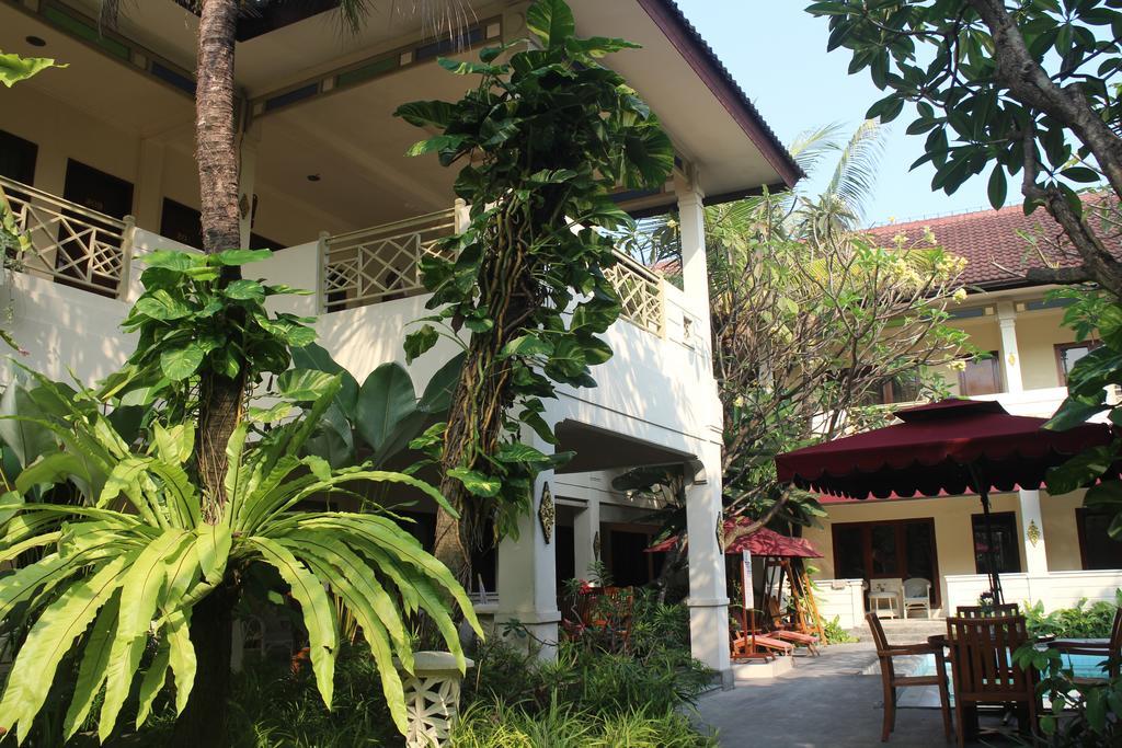 Hotel Indah Palace יוגיאקרטה מראה חיצוני תמונה