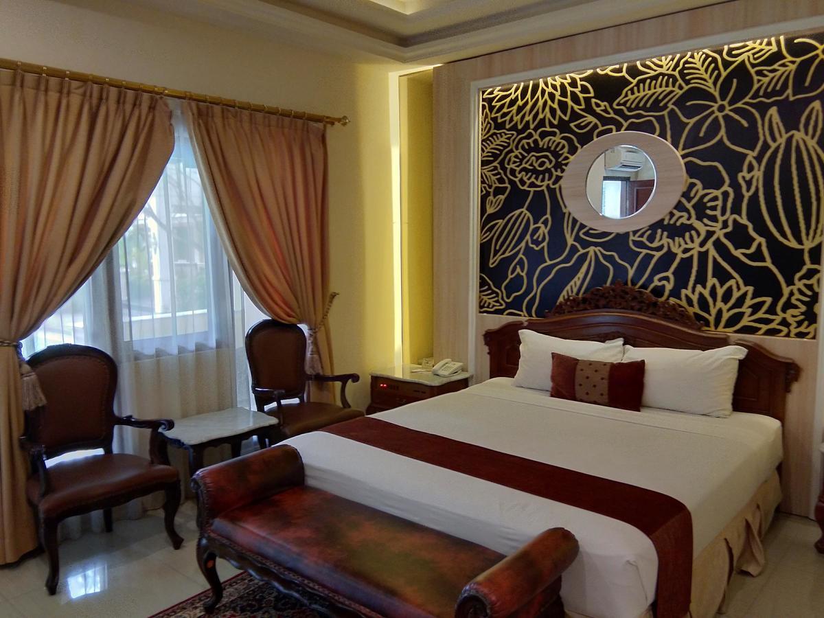 Hotel Indah Palace יוגיאקרטה מראה חיצוני תמונה