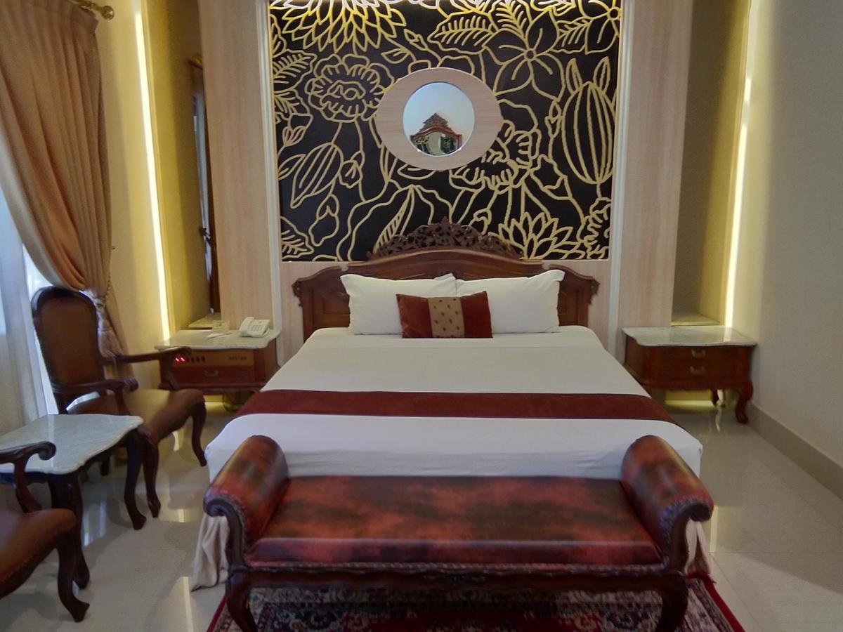 Hotel Indah Palace יוגיאקרטה מראה חיצוני תמונה