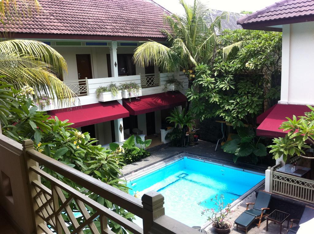 Hotel Indah Palace יוגיאקרטה מראה חיצוני תמונה
