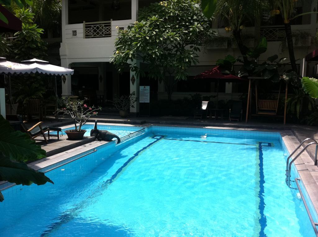 Hotel Indah Palace יוגיאקרטה מראה חיצוני תמונה