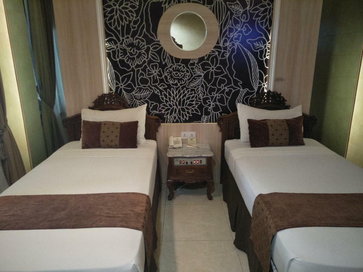 Hotel Indah Palace יוגיאקרטה מראה חיצוני תמונה