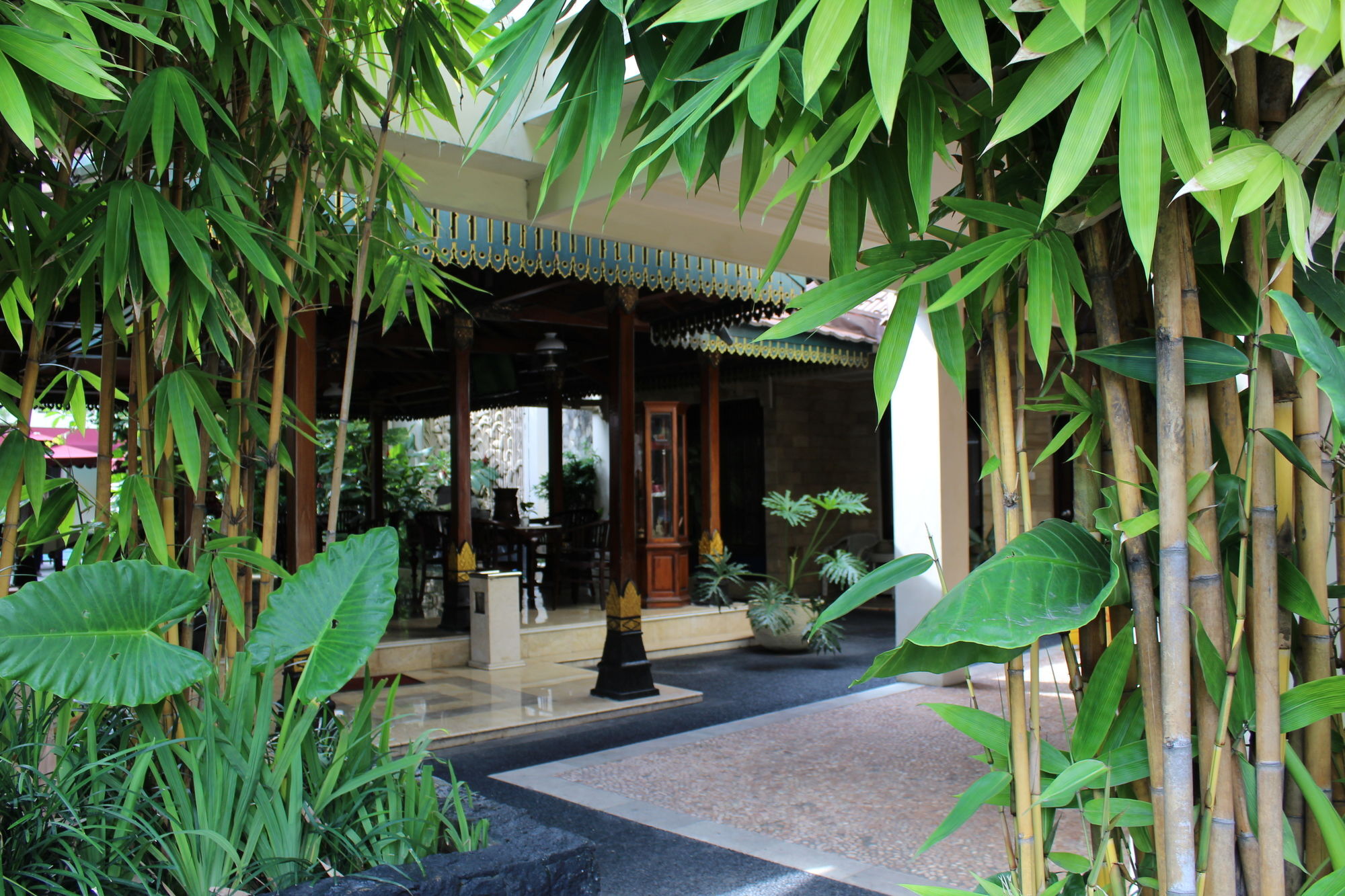 Hotel Indah Palace יוגיאקרטה מראה חיצוני תמונה